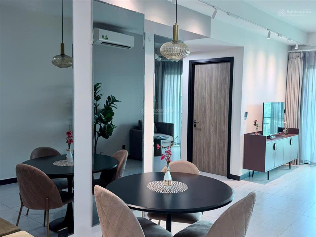 Hot!thuê căn hộ delasol quận 4 2pn 86m² căn đẹp view sông sát quận 1 giá tốt hôm nay chỉ 25tr/tháng
