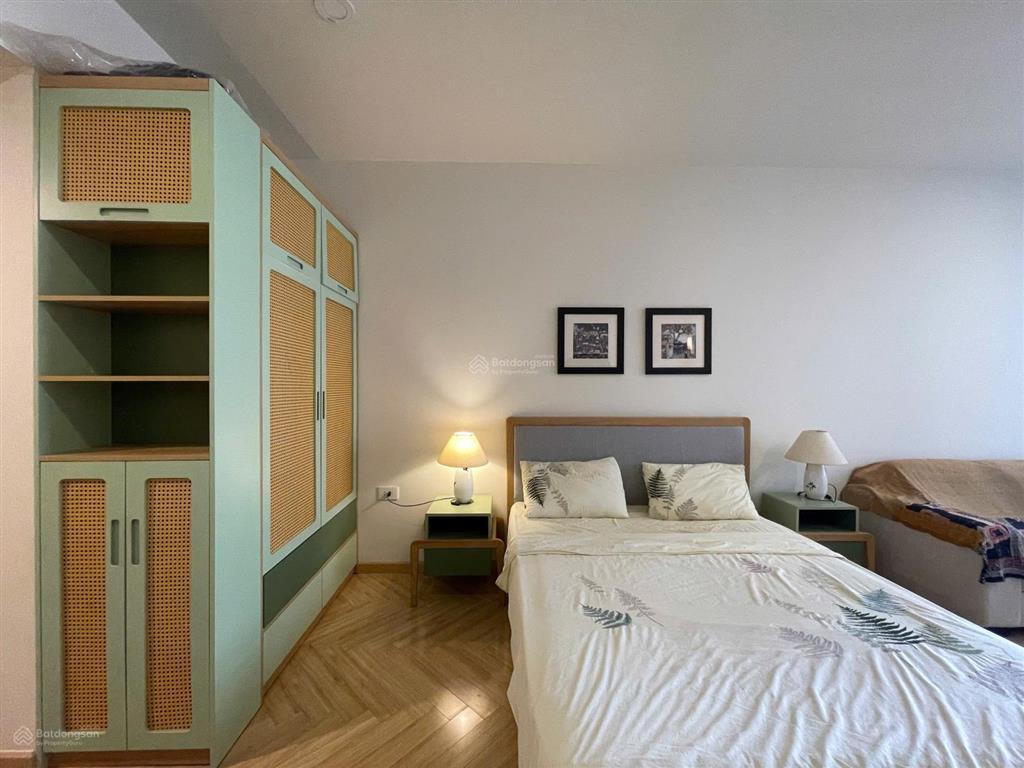 Cho thuê căn studio tresor 40m2 nội thất gỗ cao cấp view sông ngay q4 chỉ 16tr.  harry 0775 924 ***