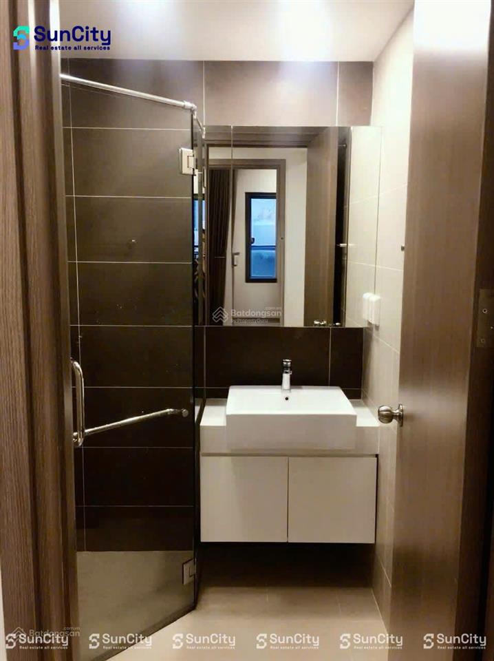 Thuê icon 56 2pn 2wc 80m² ban công view sông city bến vân đồn quận 4 sát q1 q3 bason  0775 924 ***