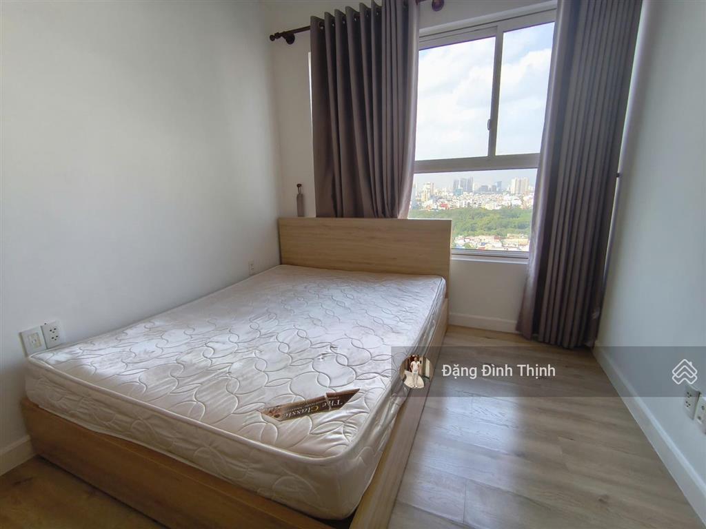 Cho thuê căn galaxy 9 2pn 2wc 75m ban công view sông thoáng lầu cao quận 4 sát q1 q3 giá chỉ 15,5tr