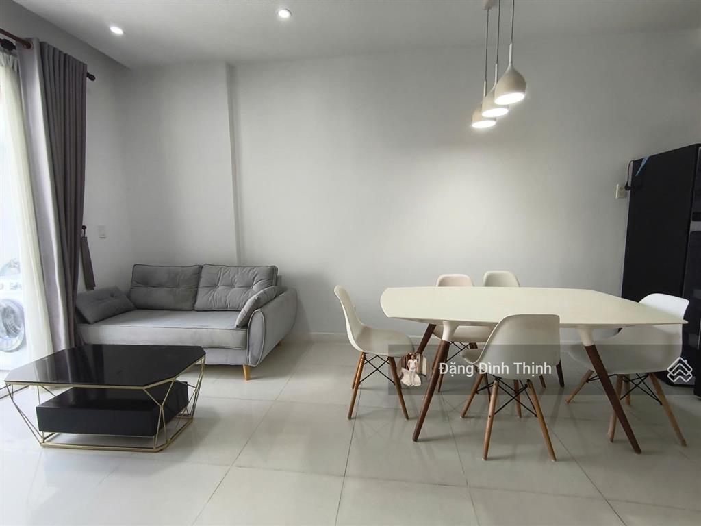 Cho thuê căn galaxy 9 2pn 2wc 75m ban công view sông thoáng lầu cao quận 4 sát q1 q3 giá chỉ 15,5tr