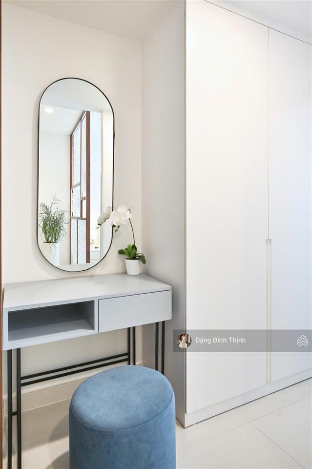 Saigon royal  cho thuê studio 45m2 ban công view pháo hoa thoáng full nội thất giá chỉ 19tr/tháng