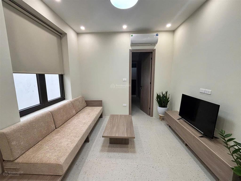 Cho thuê căn hộ trong ngõ 196 bà triệu, q. hai bà trưng  5p ra hồ gươm