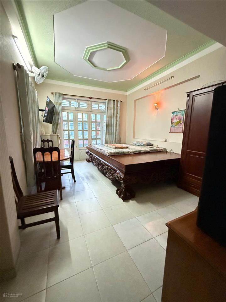 Bán nhà hẻm xe tải 10m khu biệt thự vip làng hoa, dt 5x17, 4 tấm giá 9.9 tỷ tl