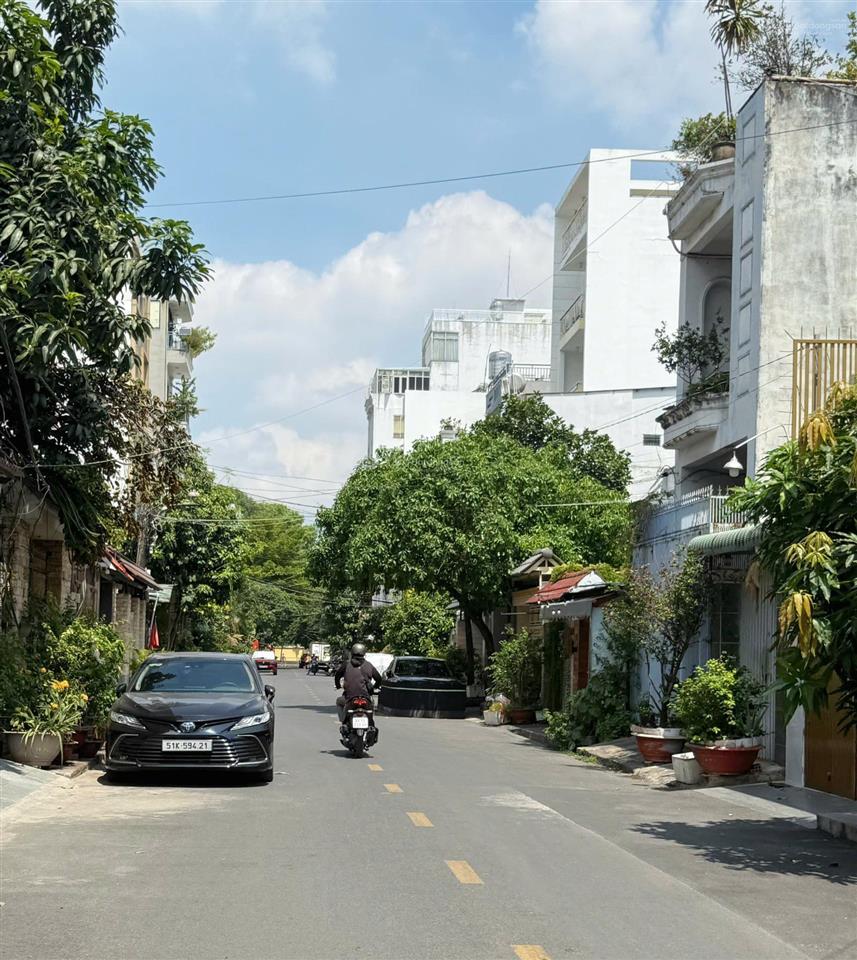 Bán nhà hẻm xe hơi 10m nguyễn oanh p17, dt 3.5x16.5m, cấp 4 tiện xây giá 6.75 tỷ