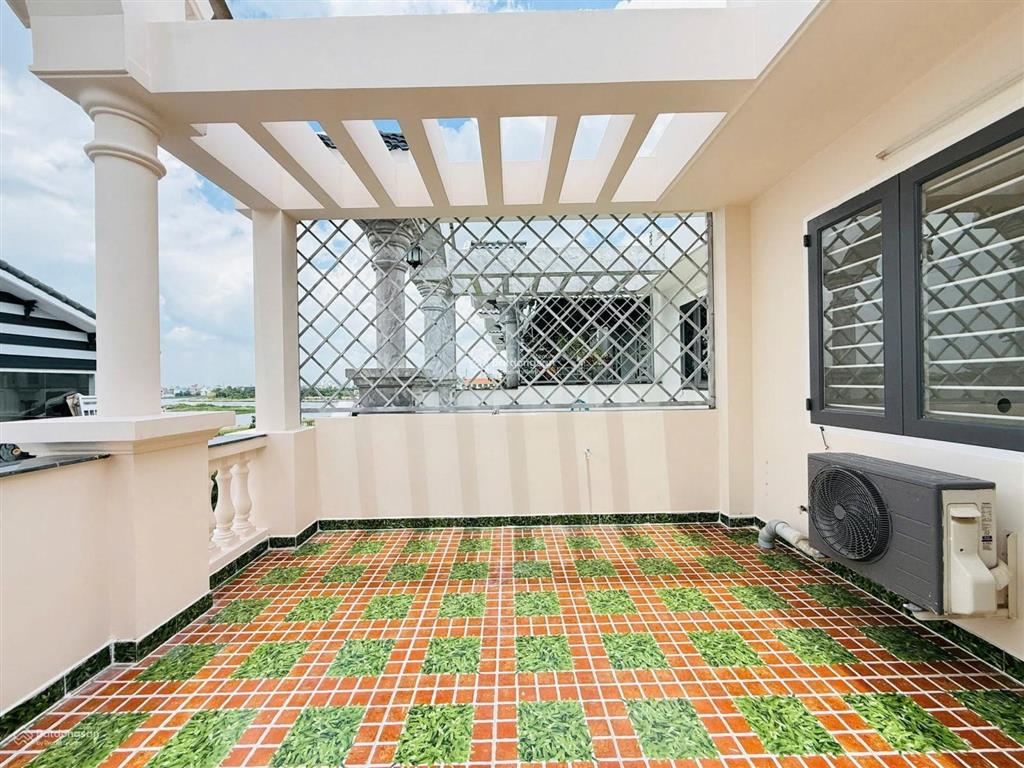 Bán nhà mới full nội thất khu phân lô nguyễn văn dung p6, dt 4x17m, 6 tấm giá 8.8 tỷ còn bớt