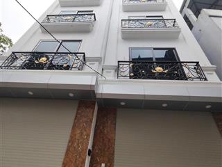 Chính chủ bán lôgóc 42m2, 4p ngủ, ôtô đỗ cửa, ngay cạnh trường học, chợ, vài phút ra bx yên nghĩa