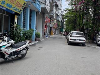 ~ 150tr/m2  cực hiếm phạm văn đồng  cầu giấy  gần phố  50m2  7.4 tỷ