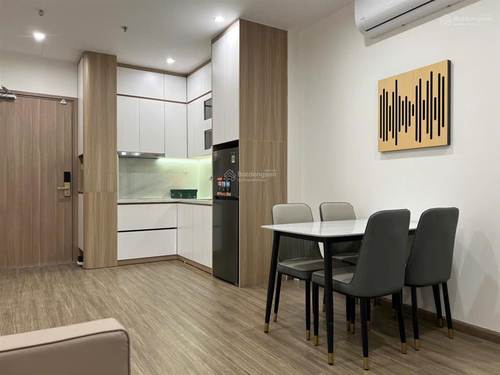 Chính chủ bán nhanh căn 1pn+ , dt 43m2, giá bán 2.7 tỷ , tầng 10 tòa s201 vinhomes smart city