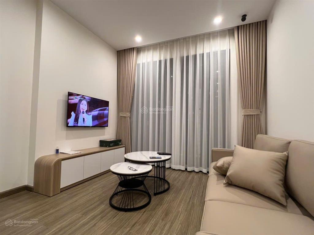 Chính chủ bán nhanh căn 1pn+ , dt 43m2, giá bán 2.7 tỷ , tầng 10 tòa s201 vinhomes smart city