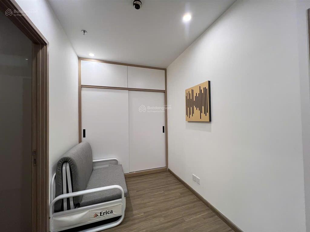 Chính chủ bán nhanh căn 1pn+ , dt 43m2, giá bán 2.7 tỷ , tầng 10 tòa s201 vinhomes smart city