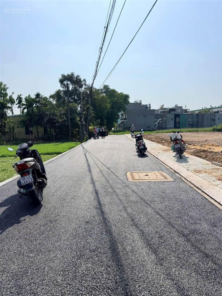 Bán đất thạnh xuân 25 hẻm xe hơi 8m 4x25 giá 3.9 tỷ thương lượng