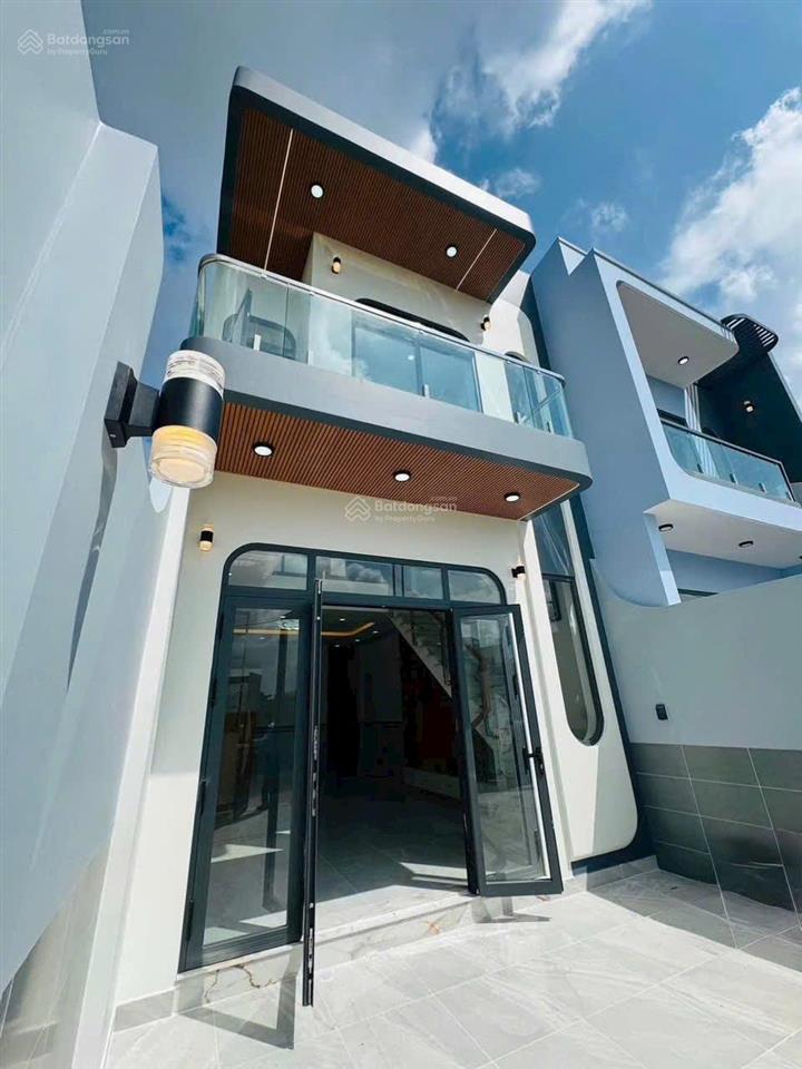 Bán nhà đẹp bà điểm 5x24m trệt lầu đường 16m giá 5,6 tỷ thương lượng