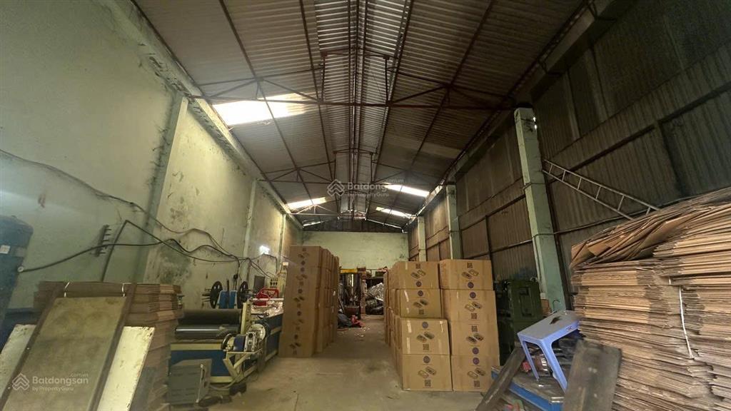 Bán xưởng bà điểm hóc môn 8x20m, hoàn công đủ, chính chủ, giá 8 tỷ, đang cho thuê 15tr/th