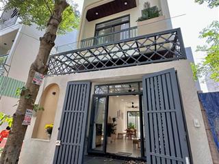 Bán nhà đẹp full nội thất hẻm xe hơi tránh nhau kế bên kdc đông tăng long trường thạnh quận 9