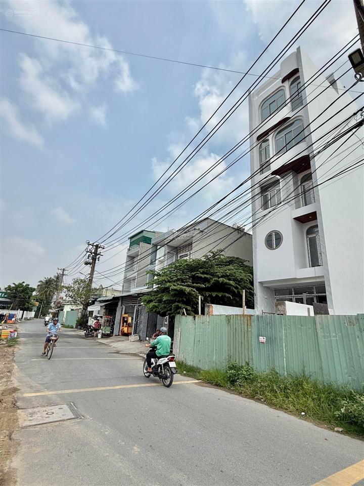 Bán nhà 3 tầng mặt tiền đường phú hữu, quận 9