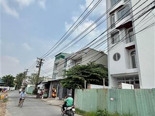 Bán nhà 3 tầng mặt tiền đường phú hữu, quận 9