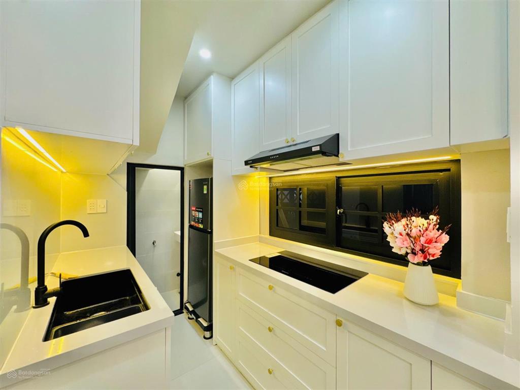 Thanh lý 980tr siêu phẩm mới full nội thất sát chợ nhị thiên đường  shr nhà như hình