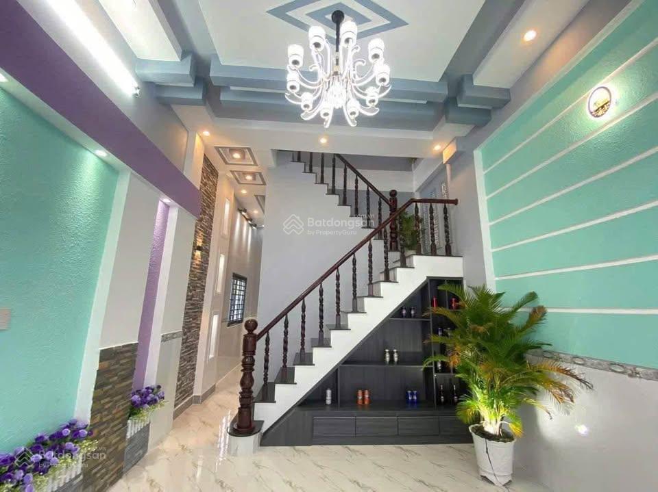 Thanh lý 990tr nhà có 3 phòng trọ thu nhập 15tr/tháng đối diện chợ bình điềnsát bên làng đại học