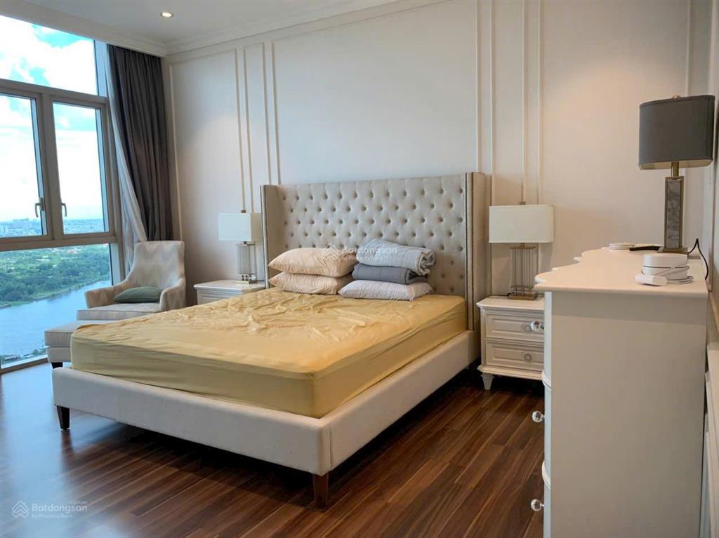 Cho thuê căn hộ duplex vista an phú q2,350m2, 4pn,4wc full nội thất có sân vườn giá 55triệu/ tháng