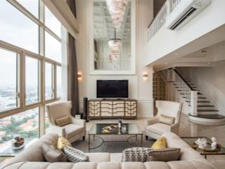 Cho thuê căn hộ duplex vista an phú q2,350m2, 4pn,4wc full nội thất có sân vườn giá 55triệu/ tháng