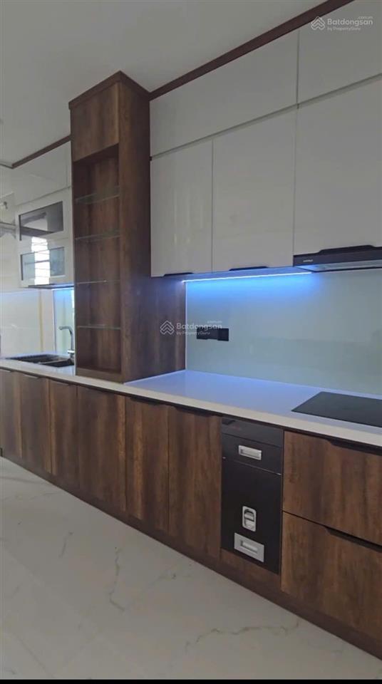 Cho thuê căn hộ petrovietnam landmark 104m2, 2pn, 2wc, full nội thất có ban công 16tr/ tháng