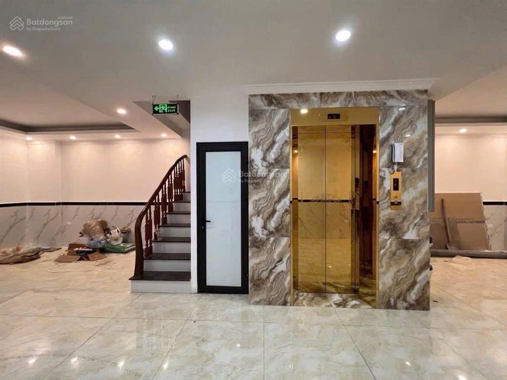 Siêu hiếm! tòa ccmn giảng võ 7t*16pkk, dt 74tr/th, lô góc 3 thoáng, thang máy, gần phố, pccc.