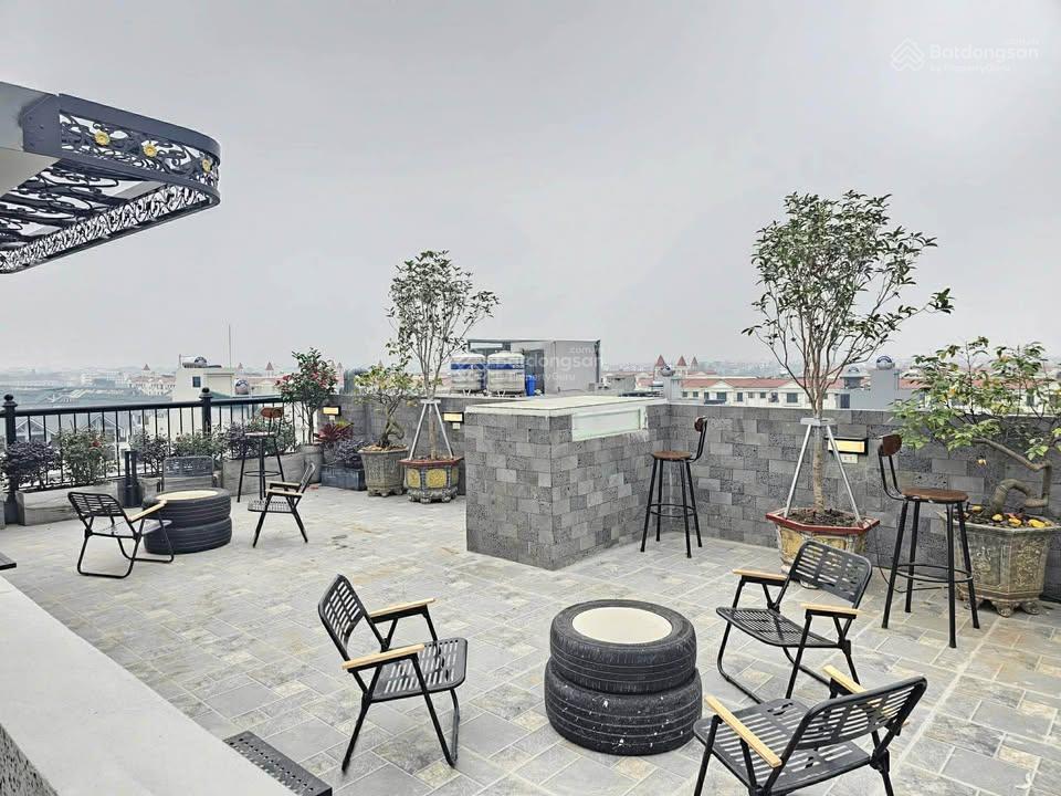 Dòng tiền 7%/năm! tòa chdv tôn đức thắng 18pkk*7t, lô góc 3 thoáng, thang máy, gần oto, pccc.