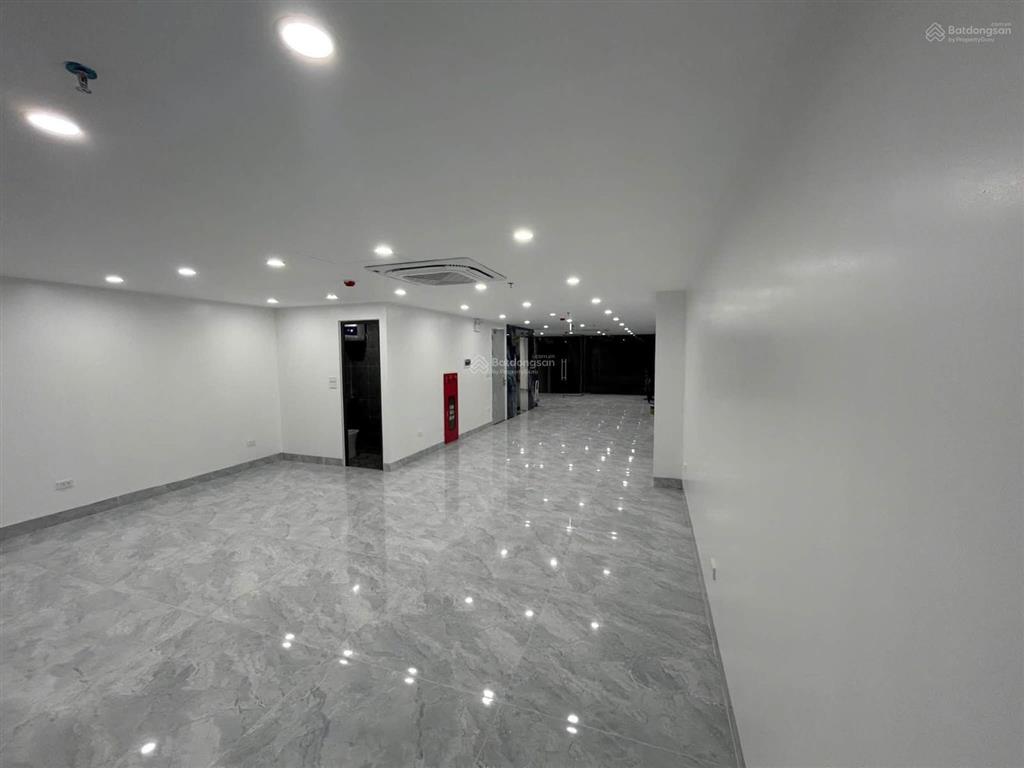 Giá ngon! cho thuê tòa nhà vp khu ngã tư sở, trường chinh, 84m2, 7t, 1 hầm, thông sàn, thang máy.
