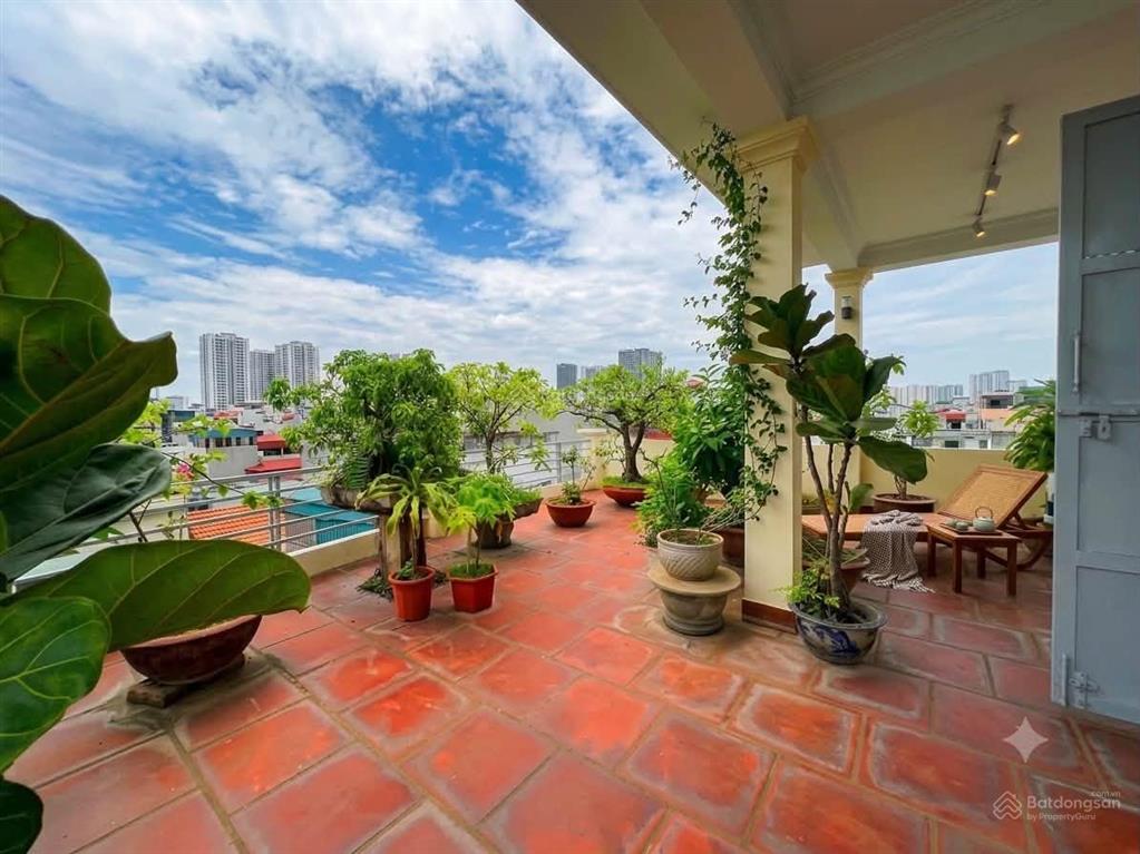 Dt khủng! cho thuê nhà phân lô trần quốc hoàn, oto tránh, 120m2, vừa ở vừa làm vp, kdol, dạy học.