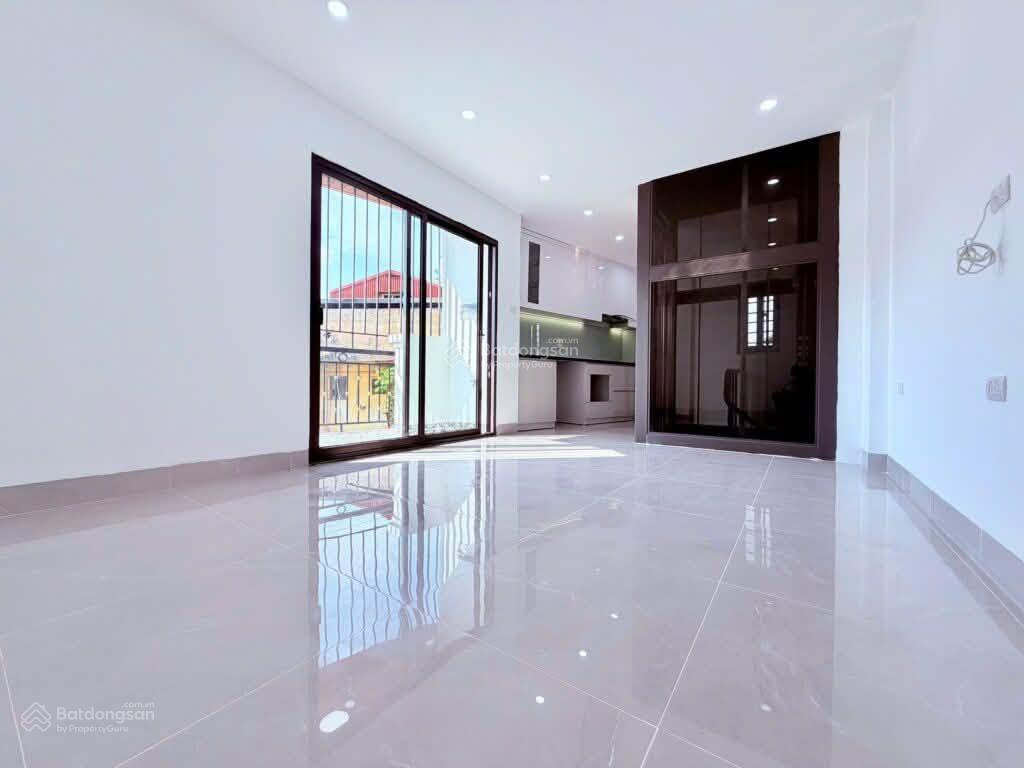 Phân lô! cho thuê nhà ngõ 10 nghĩa đô, 76m2, 5t, ô tô tránh, làm vp, spa, trung tâm đào tạo...