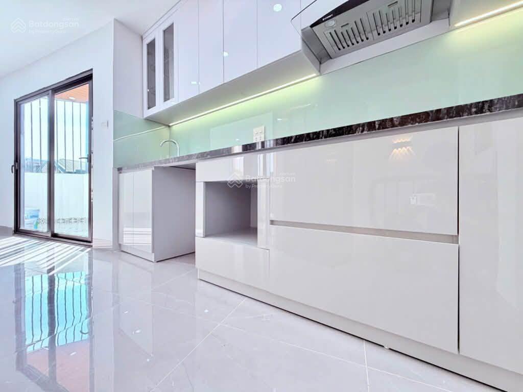 Phân lô! cho thuê nhà ngõ 10 nghĩa đô, 76m2, 5t, ô tô tránh, làm vp, spa, trung tâm đào tạo...