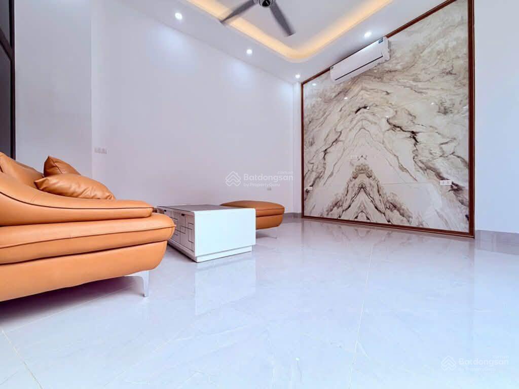 Phân lô! cho thuê nhà ngõ 10 nghĩa đô, 76m2, 5t, ô tô tránh, làm vp, spa, trung tâm đào tạo...