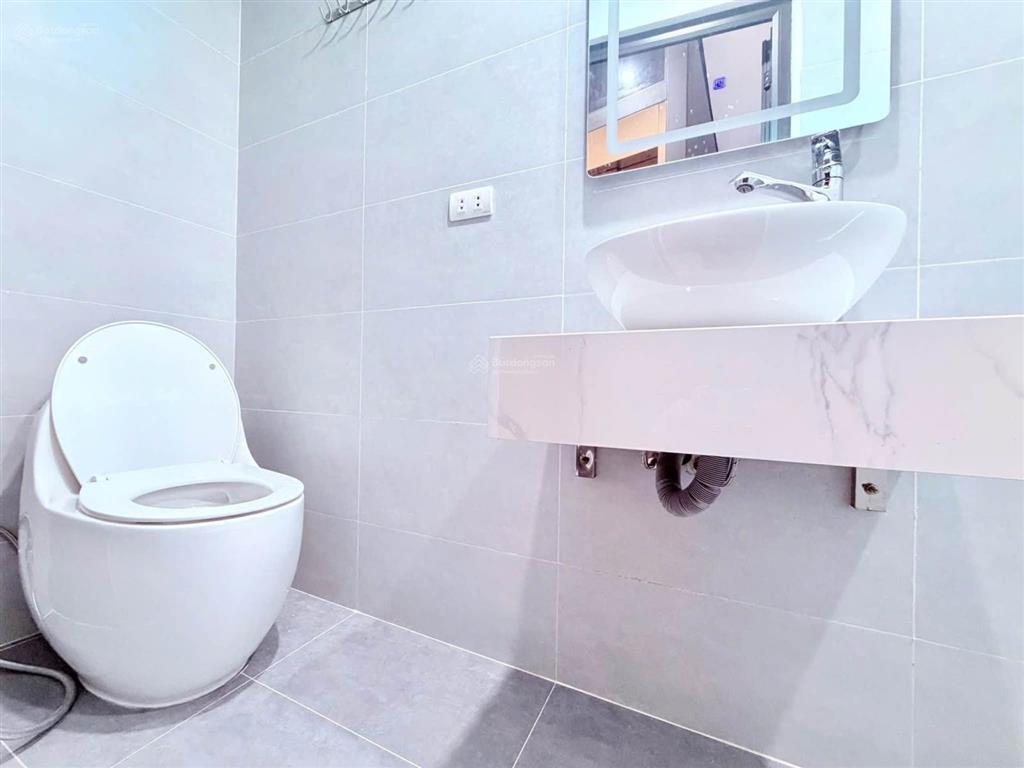 Phân lô! cho thuê nhà ngõ 10 nghĩa đô, 76m2, 5t, ô tô tránh, làm vp, spa, trung tâm đào tạo...