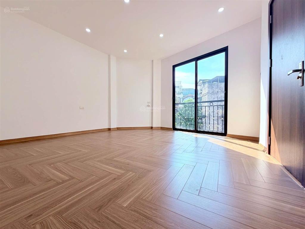 Phân lô! cho thuê nhà ngõ 10 nghĩa đô, 76m2, 5t, ô tô tránh, làm vp, spa, trung tâm đào tạo...