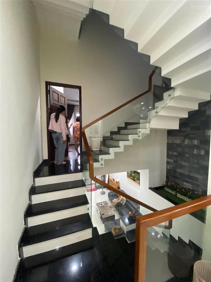 Oto tránh! cho thuê nhà riêng trung kính, 75m2, 5t, làm vp, spa, nha khoa, dạy học.