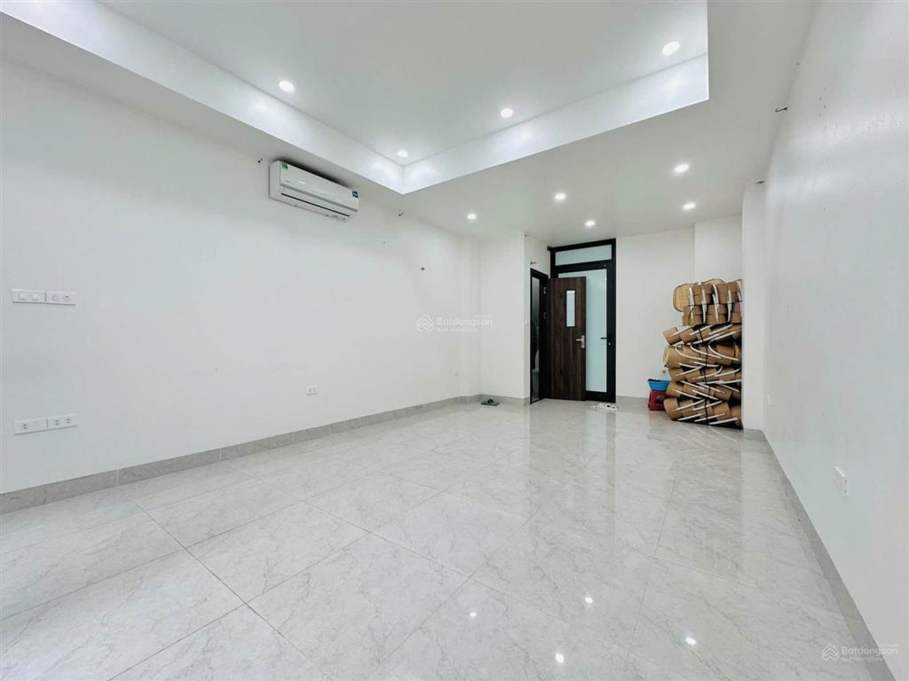 Ô tô đỗ ngày đêm! cho thuê nhà nguyễn thị định, 70m2, 5t, làm vp, spa, nha khoa