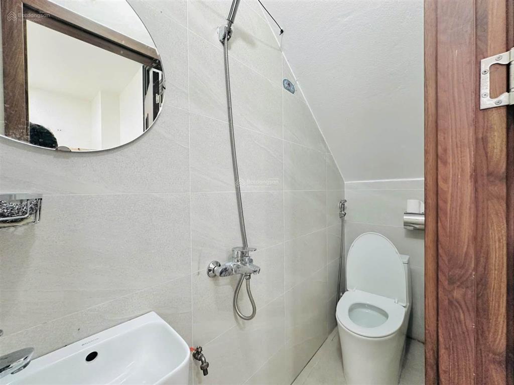 Ô tô đỗ ngày đêm! cho thuê nhà nguyễn thị định, 70m2, 5t, làm vp, spa, nha khoa