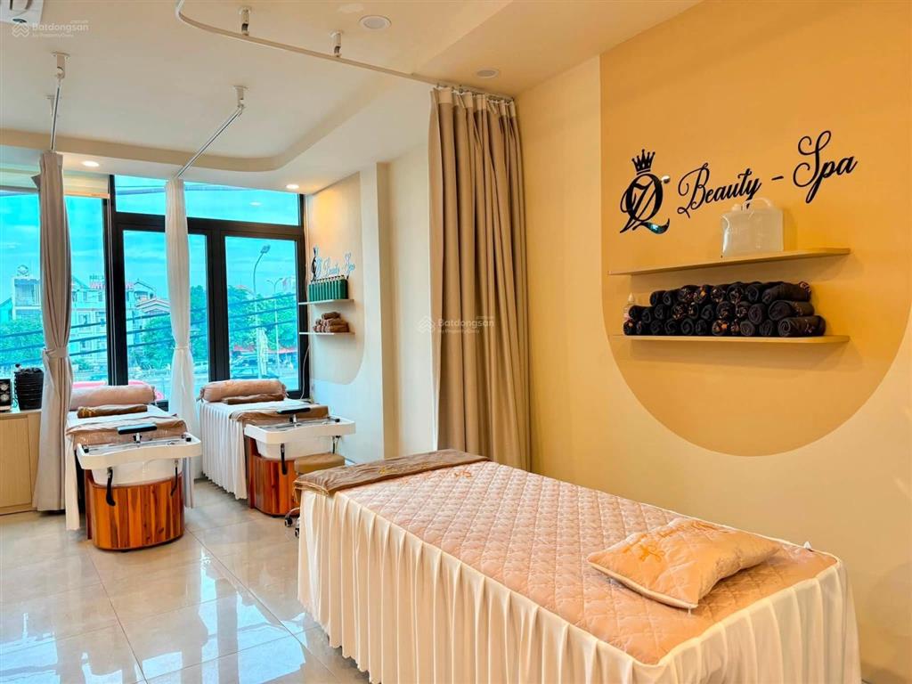 View công viên! cho thuê nhà mặt phố khu vũ phạm hàm, 82m2, 5t, mt5m, làm spa, cafe, phòng khám, vp