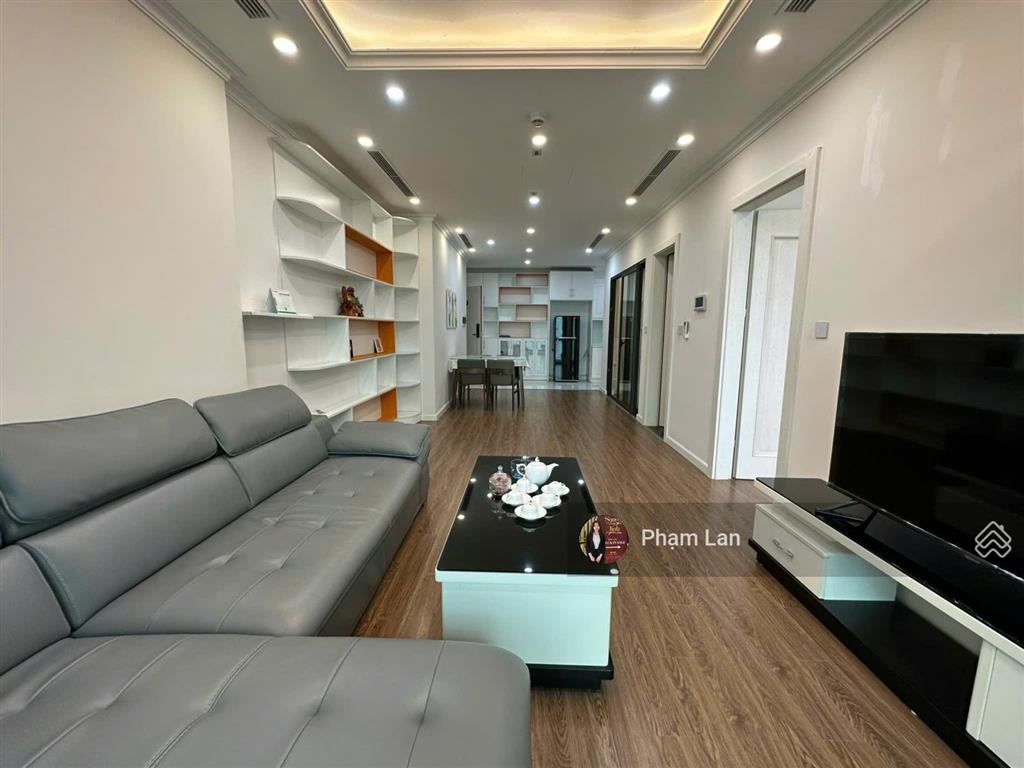 Căn 2pn rộng 82m2  view sông  tầng cao 2x giá tốt sunshine riverside 8,2 tỷ bao hết phí