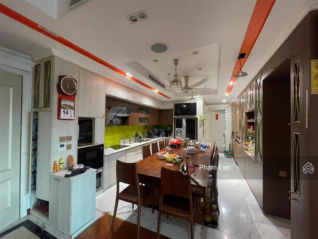 Chính chủ gửi bán căn hộ 3pn veam building  689 lạc long quân  140m2 căn góc đông nam  đông bắc