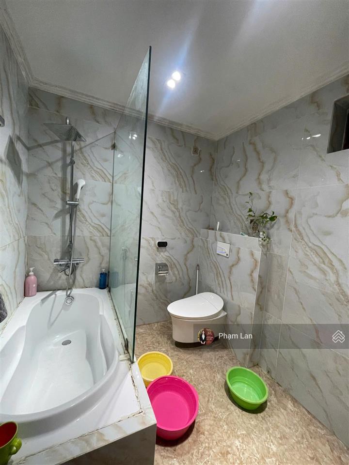 Chính chủ gửi bán căn hộ 3pn veam building  689 lạc long quân  140m2 căn góc đông nam  đông bắc