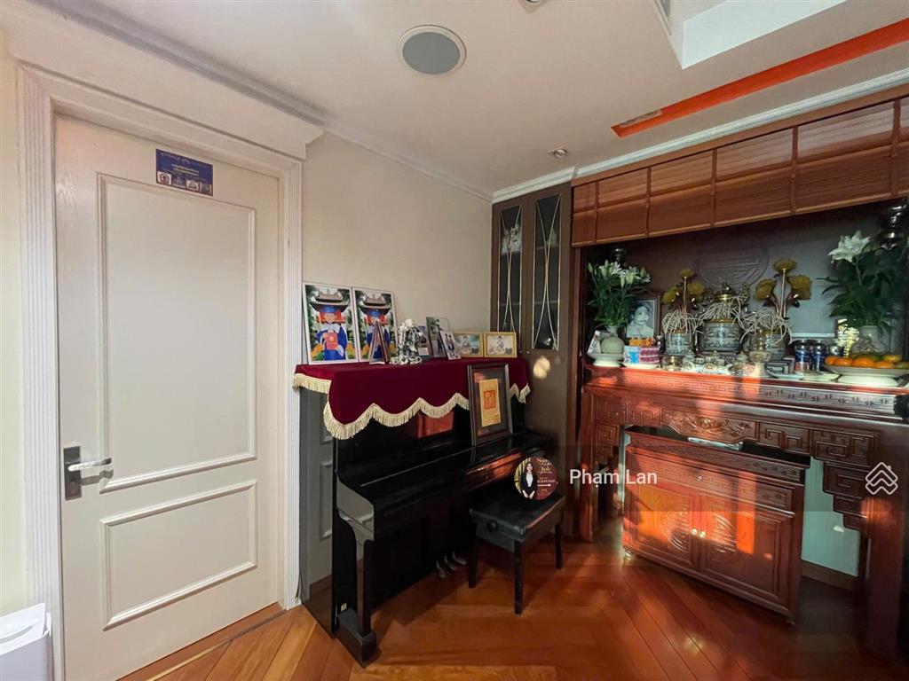 Chính chủ gửi bán căn hộ 3pn veam building  689 lạc long quân  140m2 căn góc đông nam  đông bắc