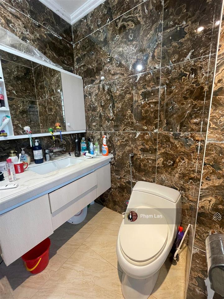 Chính chủ gửi bán căn hộ 3pn veam building  689 lạc long quân  140m2 căn góc đông nam  đông bắc