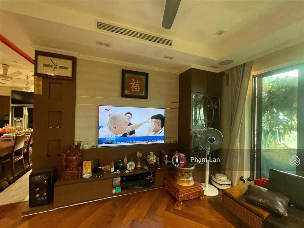 Chính chủ gửi bán căn hộ 3pn veam building  689 lạc long quân  140m2 căn góc đông nam  đông bắc