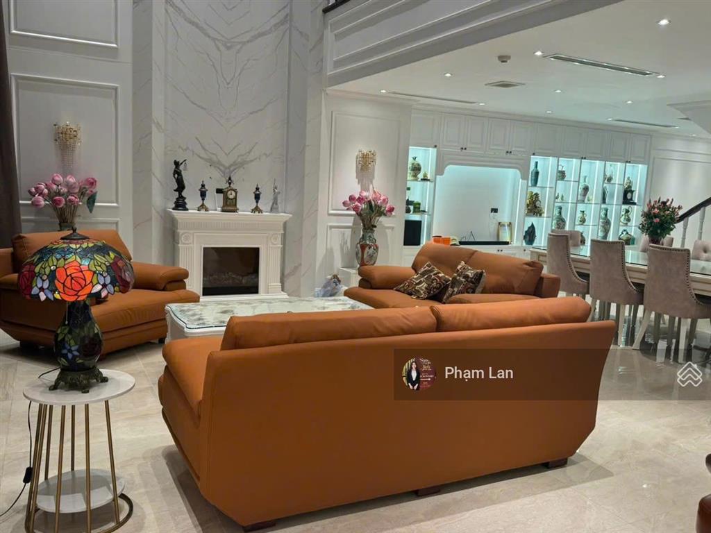 Penthouse duplex hoa hậu  az lâm viên complex  view hồ nghĩa tân  full đồ đẹp  sẵn sổ  31.5 tỷ