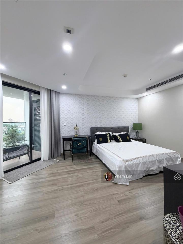 Bán căn hộ 2pn 95m² skyline west lake  full đồ đẹp  căn hộ mới bàn giao về ở ngay chỉ 130tr/m2