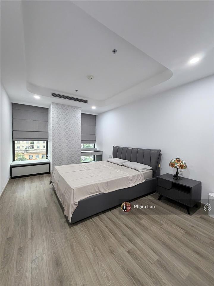 Bán căn hộ 2pn 95m² skyline west lake  full đồ đẹp  căn hộ mới bàn giao về ở ngay chỉ 130tr/m2