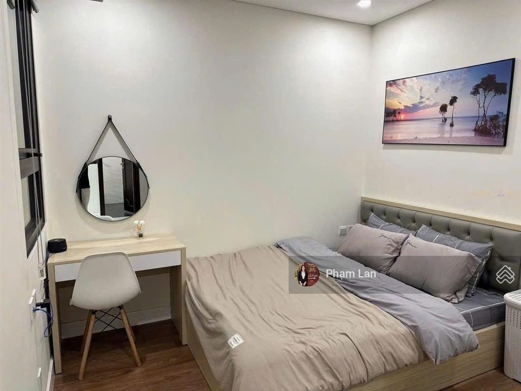 Bán căn hộ 2pn  view hồ tầng cao  ngắm pháo hoa tại căn hộ  giá 10,3 tỷ bao phí  bán nhanh