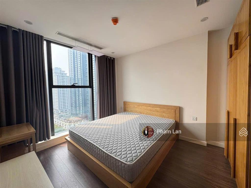 Sunshine city 2pn+1 full nội thất, view nội khu  chỉ 95 triệu/m2 bao phí  chủ cần bán nhanh
